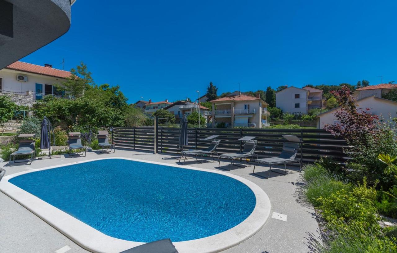 Modern Apartments With Shared Pool Near The Sea Pula Zewnętrze zdjęcie