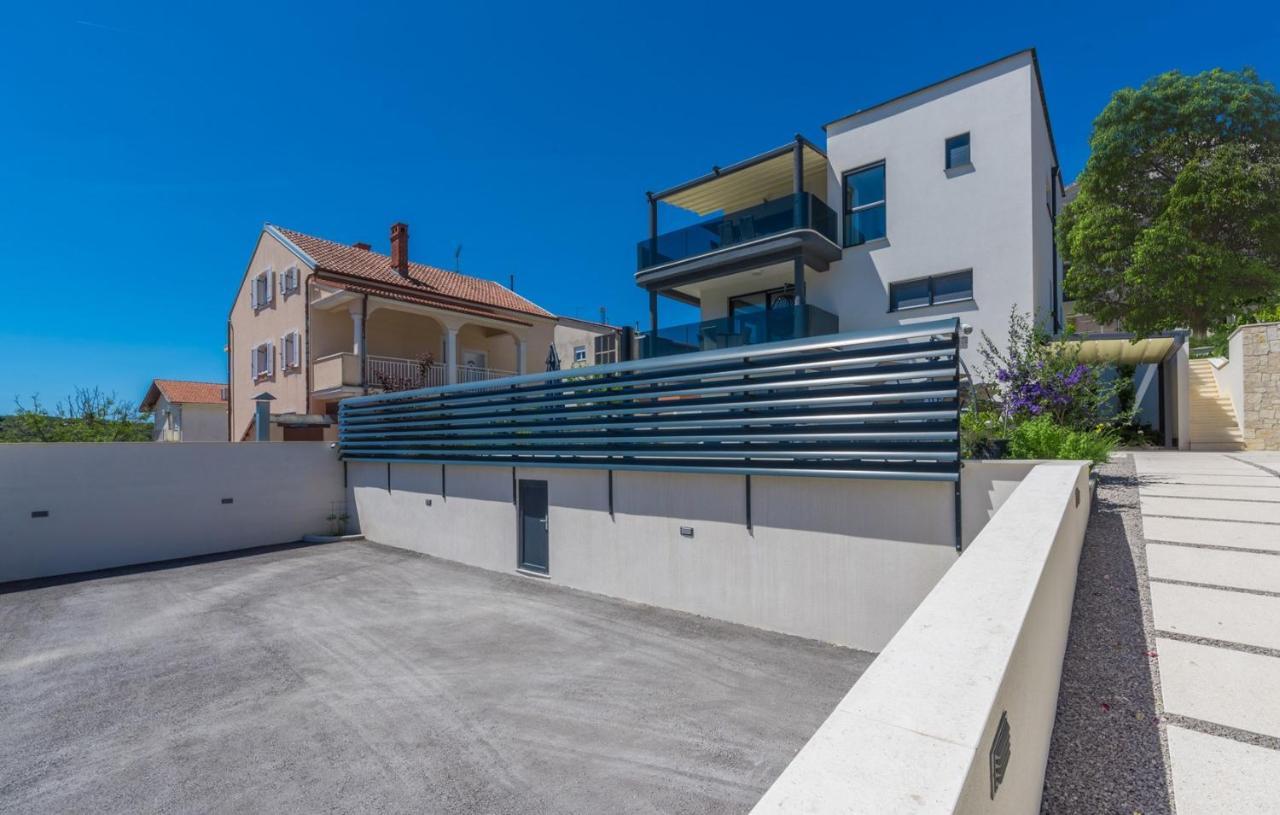 Modern Apartments With Shared Pool Near The Sea Pula Zewnętrze zdjęcie